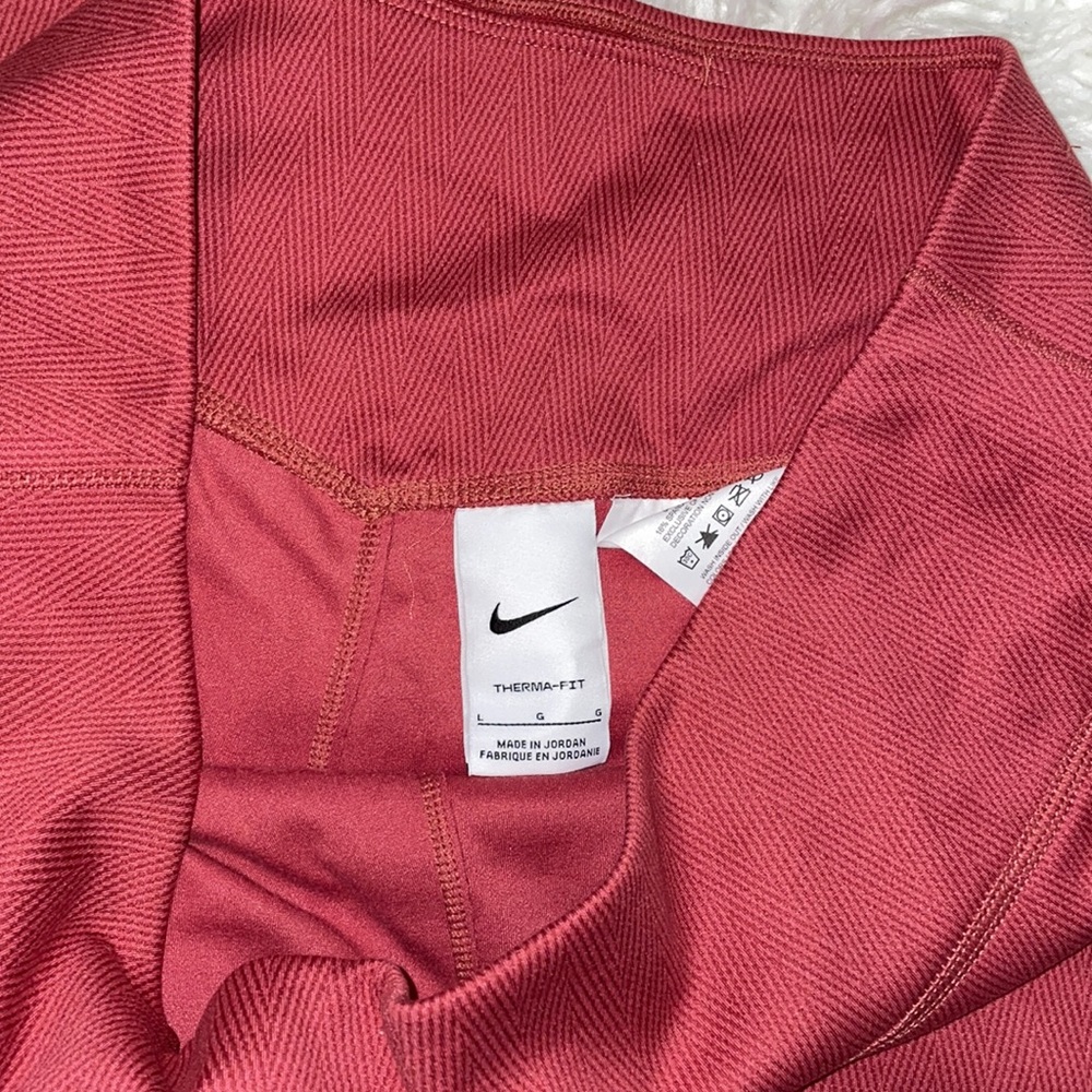 Nike Workout outfit (Thermafit/DriFit) - Picture 3 of 4